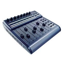 BEHRINGER BCF2000 B-CONTROL FADER<br>MIDI контроллер USB