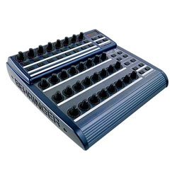 BEHRINGER BCR2000 B-CONTROL ROTARY<br>MIDI контроллер USB